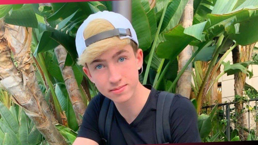 cash baker age bio family